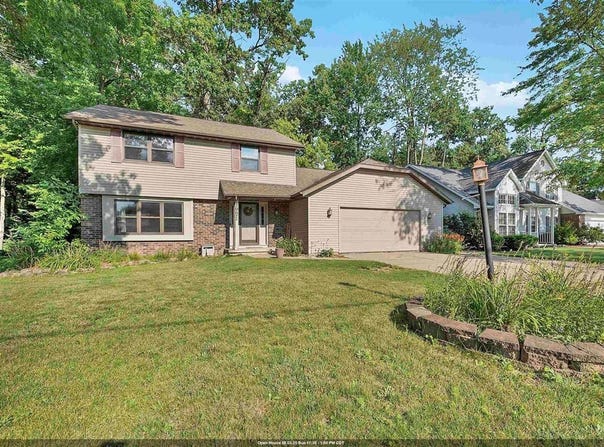 2067 South Point Road, Green Bay, WI 54313