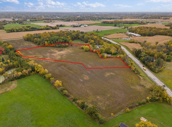 Lt2 Racine Ave, Muskego, WI 53150