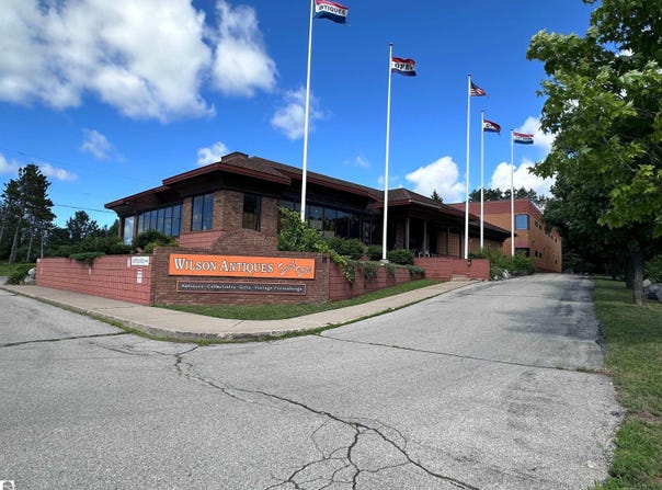 5600 US-31 N, WILLIAMSBURG, MI 49690