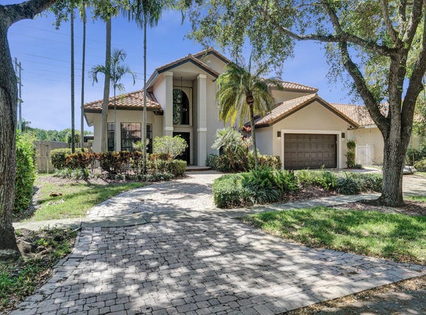 10650 Paris Street, Cooper City, FL 33026