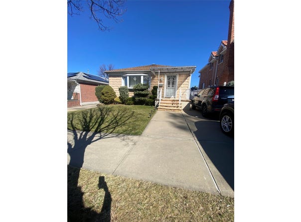 151-49 27 AVENUE, Whitestone, NY 11354