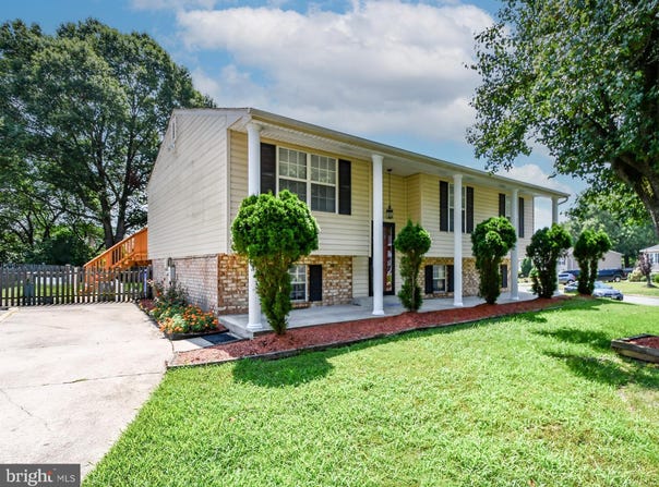 8600 SUMTER LANE, CLINTON, MD 20735