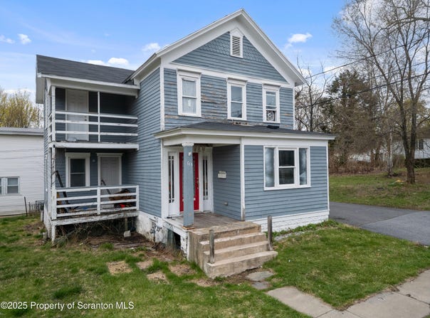 613 E Locust Street, Scranton, PA 18504