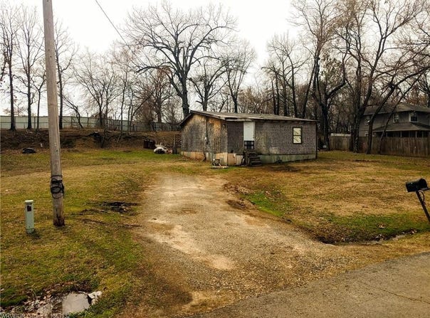 505 Mayfield, Roland, OK 74954