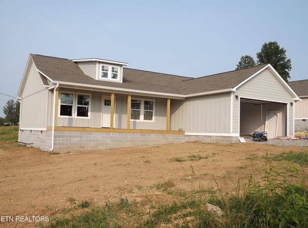 138 Nevils St, Harrogate, TN 37752