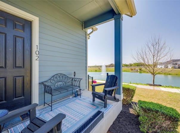 121 Harborside DR, San Marcos, TX 78666