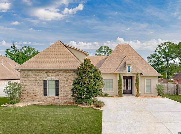 10561 Creek Haven Ln, Denham Springs, LA 70726