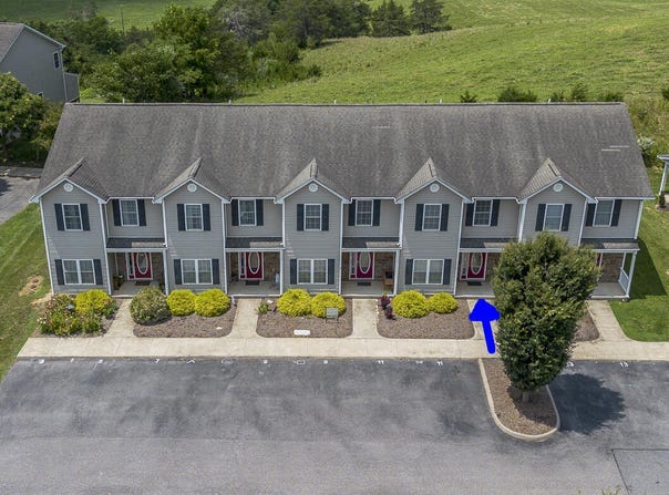 11 Bristol Ln, Lexington, VA 24450