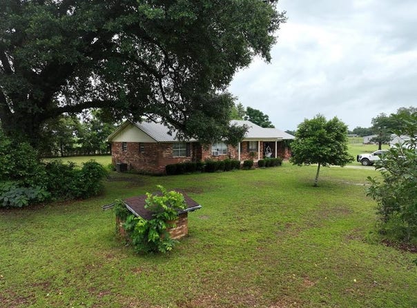 5 Millerville Rd, Colquitt, GA 39837