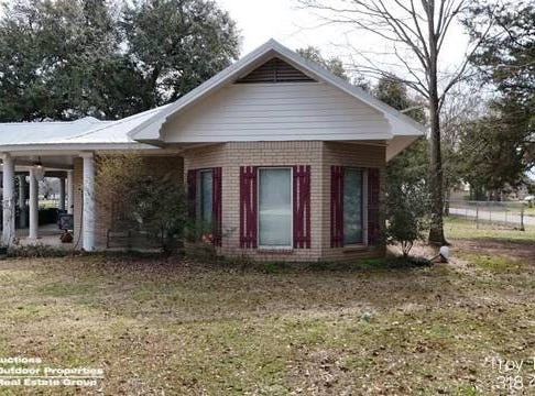 581  W Bontempt, Marksville, LA 71351