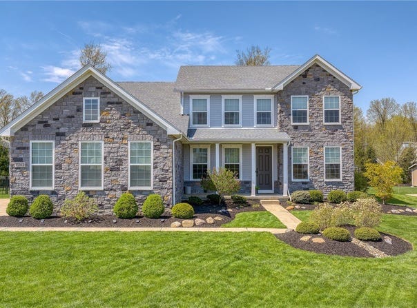 2262 Norton Place, Avon, OH 44011