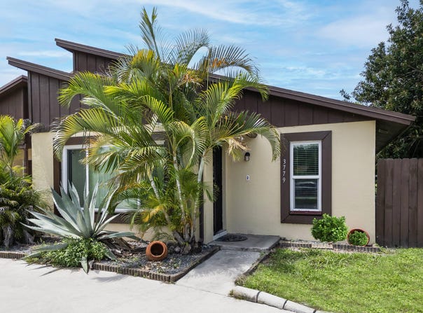 3779 Mil Pond Court, Greenacres, FL 33463