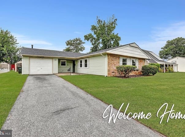44 NEW POND LANE, WILLINGBORO, NJ 08046