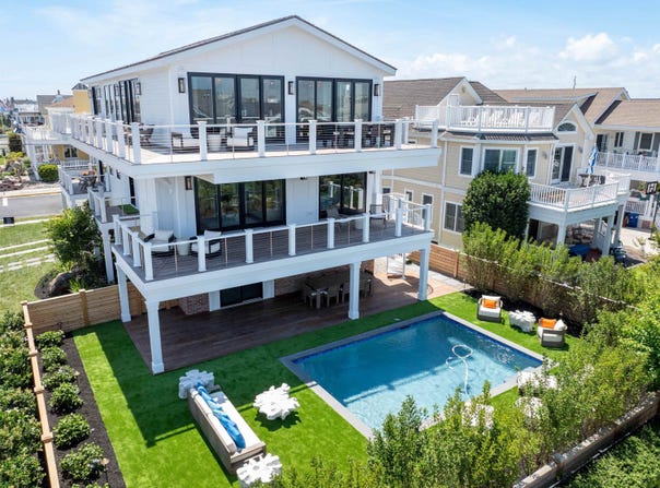 8331 First, Stone Harbor, NJ 08247
