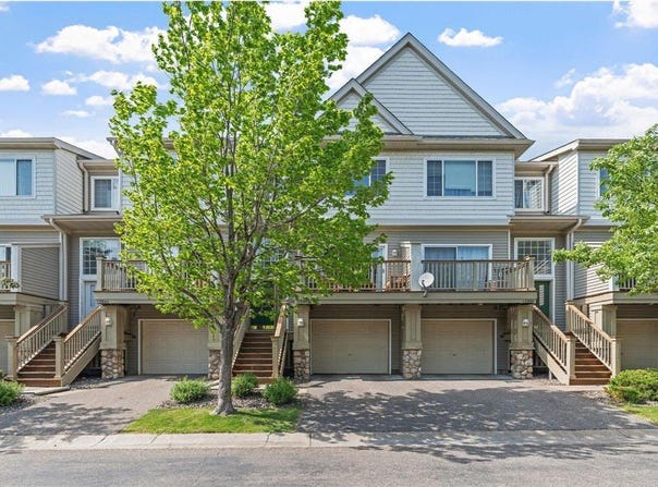 13907 54th Avenue N, Plymouth, MN 55446