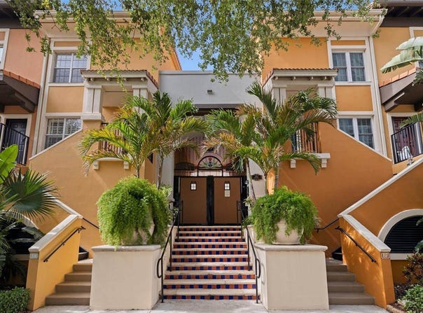 200 4th Avenue S, St Petersburg, FL 33701