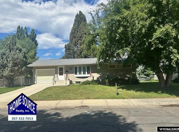 655 West, Lander, WY 82520