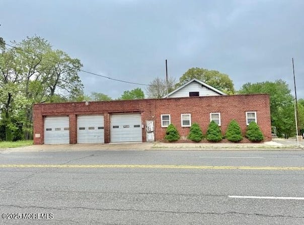 102 White Horse Road W, Somerdale, NJ 08083