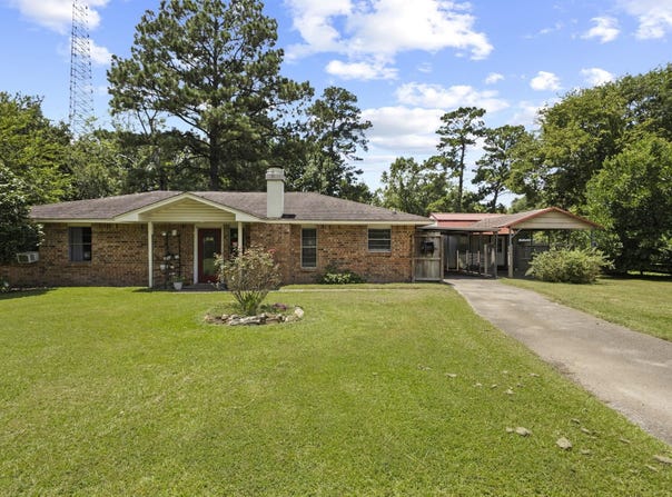127 CR 1300, Warren, TX 77664
