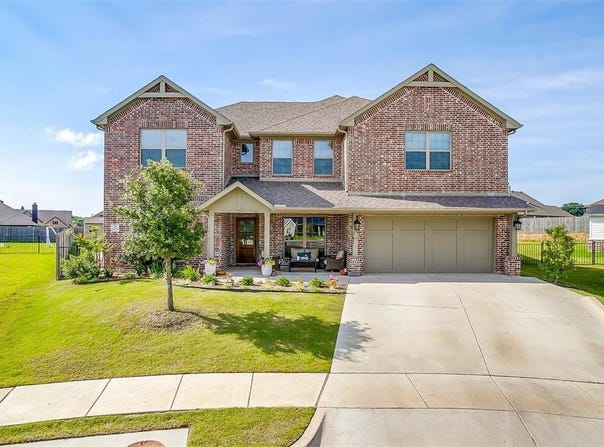 3129 Bent Trail Court, Burleson, TX 76028