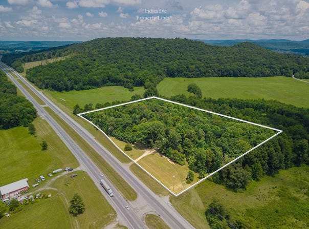 2952 Cookeville Hwy, Livingston, TN 38570