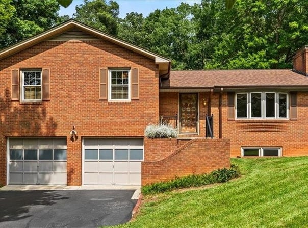 1864 Gumtree Road, Asheboro, NC 27205
