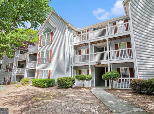 233 Cobblestone, Avondale Estates, GA 30002