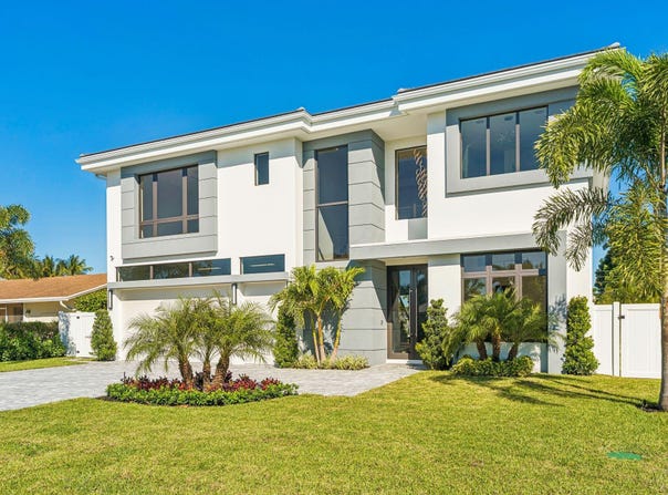 261 NW 8th Street, Boca Raton, FL 33432