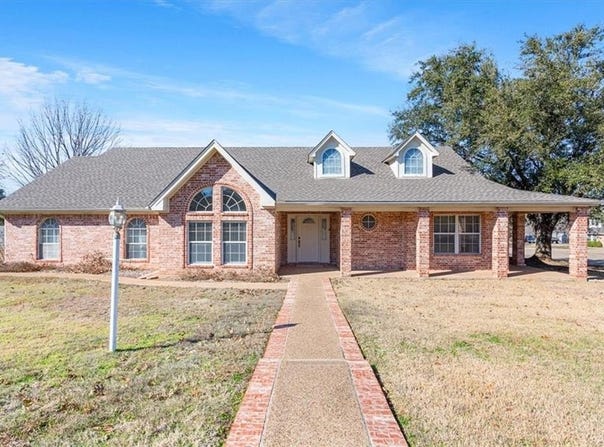 306 Baker Lane, Robinson, TX 76706