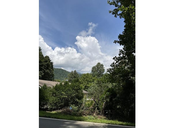 618 Dark Ridge Road, Sylva, NC 28779