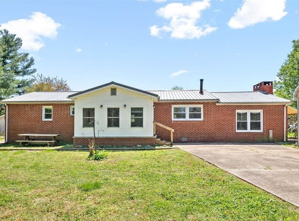 101 Tandy Lane, Oak Grove, KY 42262-9212