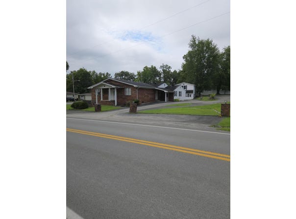 375 West College Avenue, Stanton, KY 40380