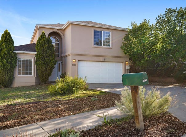 1905 Mendius, Los Alamos, NM 87544