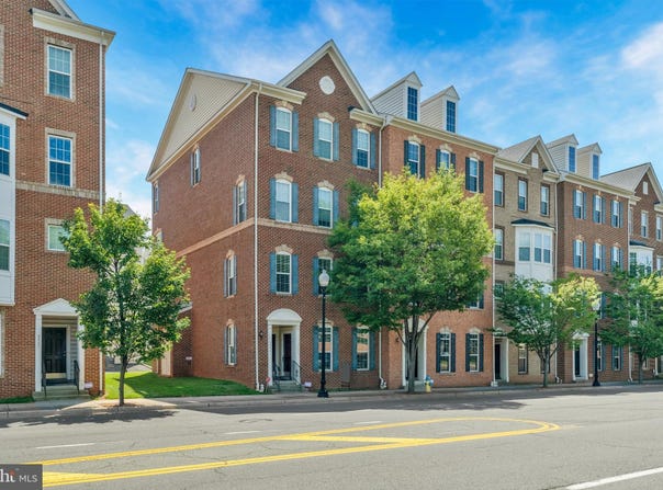 9557 CENTER STREET, MANASSAS, VA 20110