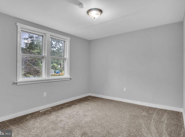 60 GORDON DRIVE, CARLISLE, PA 17013