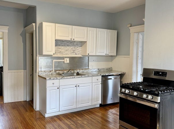 95 May St, Worcester, MA 01602