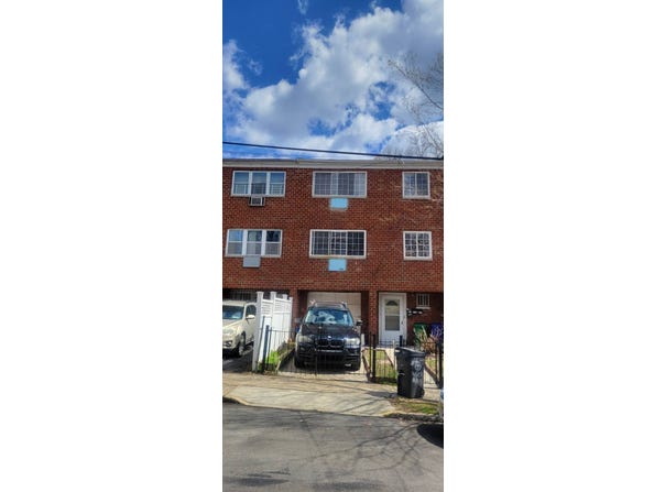3304 Wickham Ave, Bronx, NY 10469