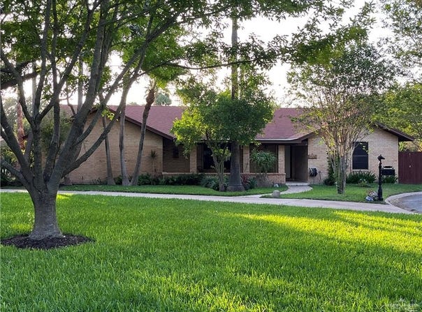 1508 Xanthisma Avenue, McAllen, TX 78504
