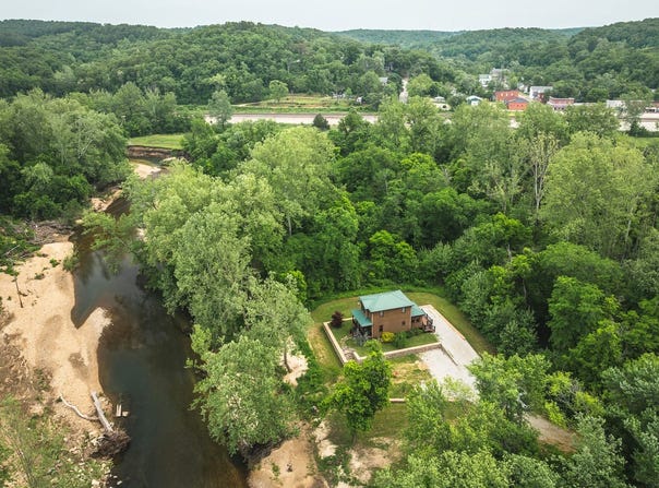 12715 State Route T, Newburg, MO 65550