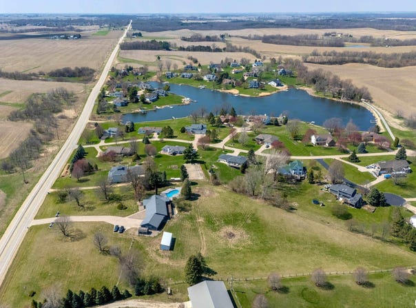 20874 270TH Street, Eldridge, IA 52748