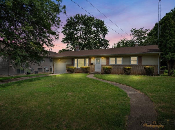 312 N Main Street, Sycamore, IL 60178