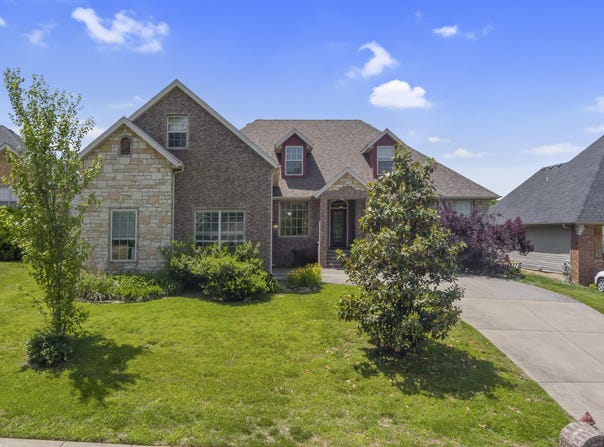 4855 S Tanager Avenue, Battlefield, MO 65619