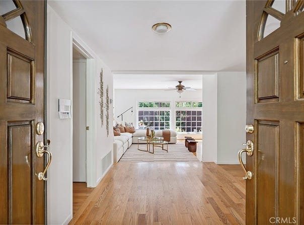 4241 Kingfisher Road, Calabasas, CA 91302