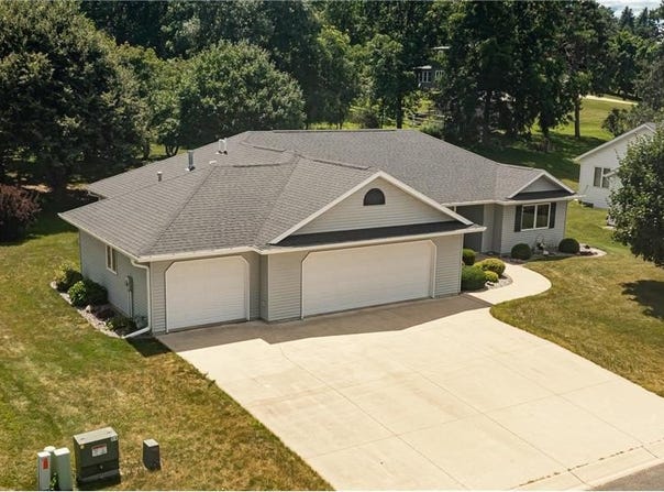 320 Northern Hills Trail, Saint Charles, MN 55972