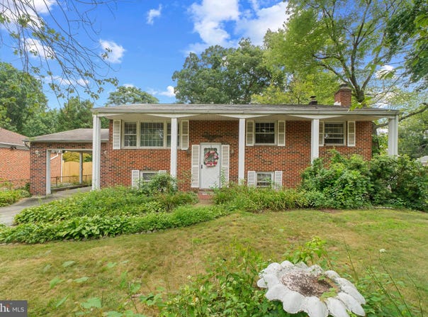 8053 WOODHOLME CIRCLE, PASADENA, MD 21122