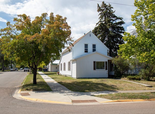 1726 8th Avenue N, Great Falls, MT 59401