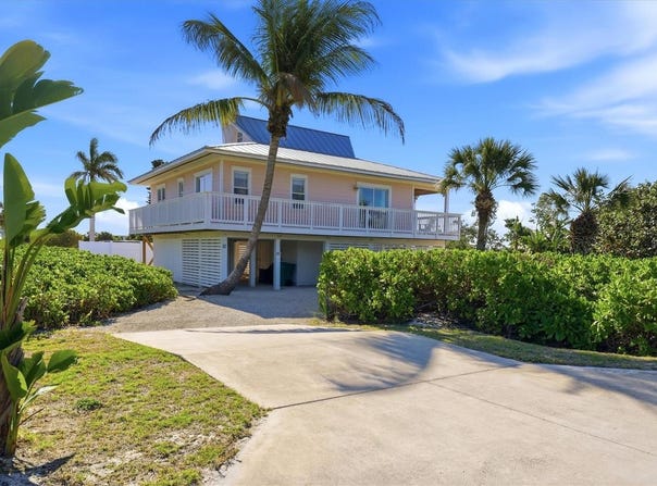 11 BOCILLA Drive, PLACIDA, FL 33946