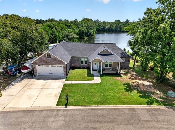 7027 CHINQUAPIN CT, Picayune, MS 39466