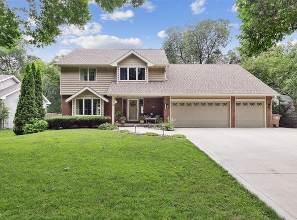 5412 Woodland Avenue, West Des Moines, IA 50266