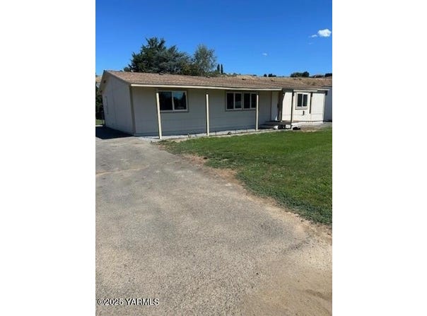 91 Four Hills Dr, Yakima, WA 98908